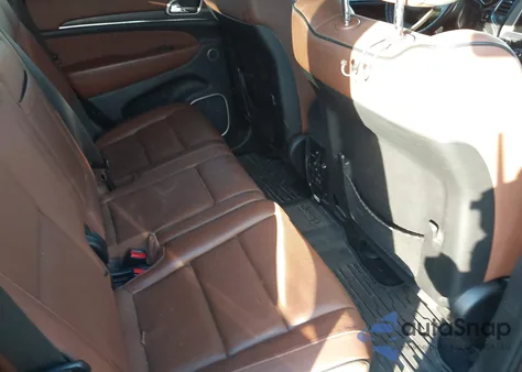 2015 Jeep Grand Cherokee Summit z USA, uszkodzony, nr VIN 1C4RJEJG6FC922681